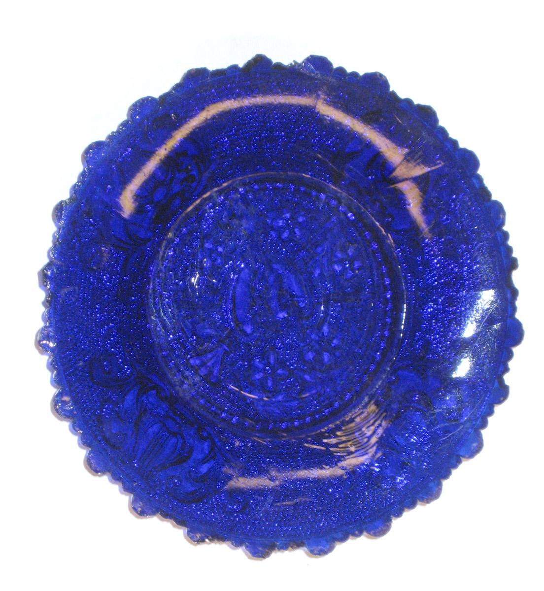 1994.0025 Glass cup plate