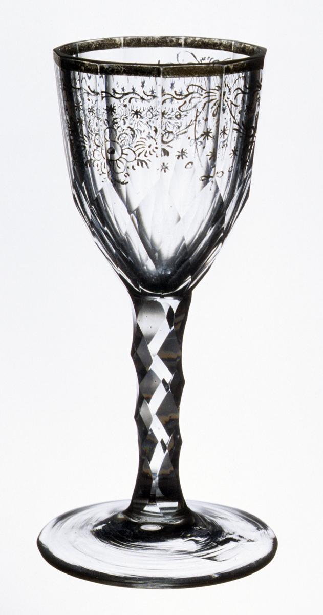 1994.0046.001 Glass