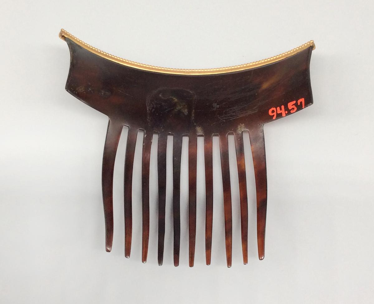 1994.0057 Comb, view 2