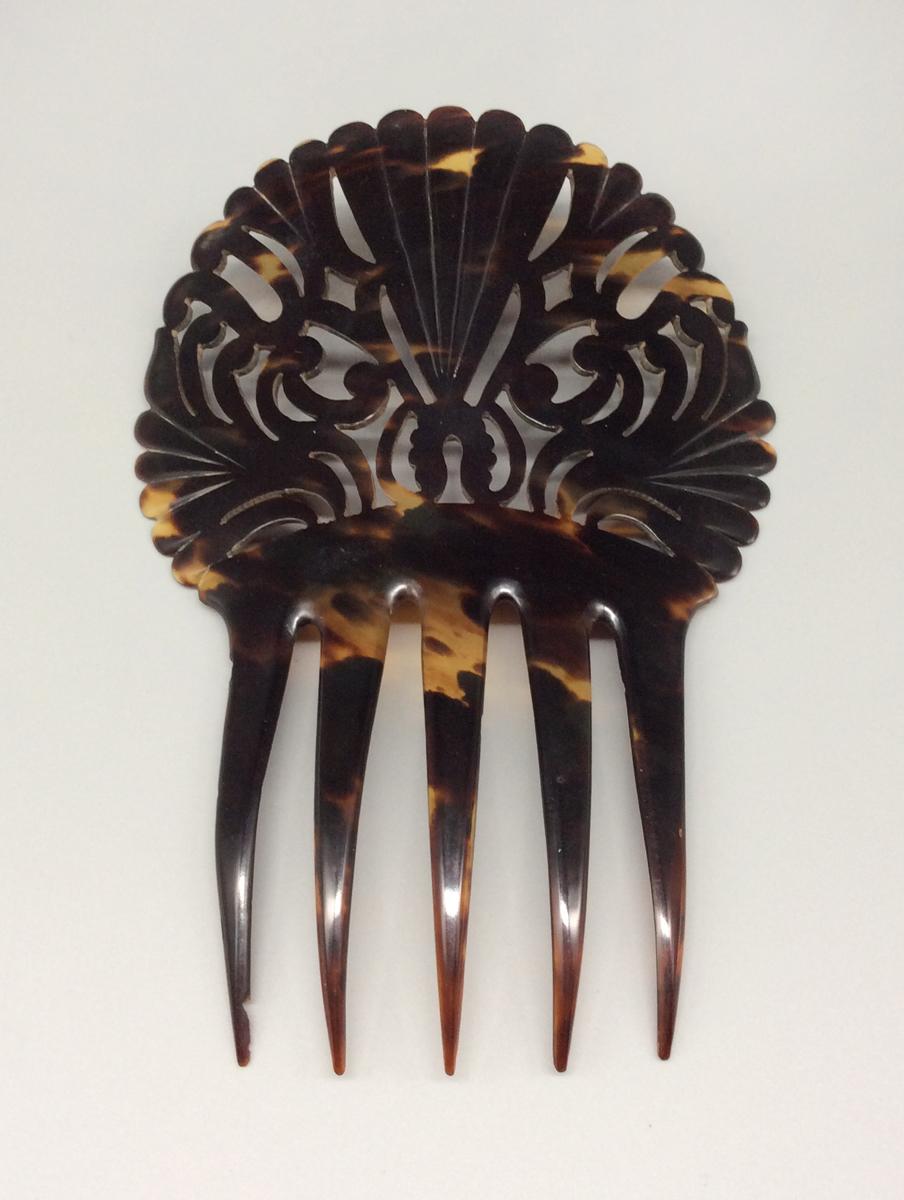 1994.0055 Comb, view 1