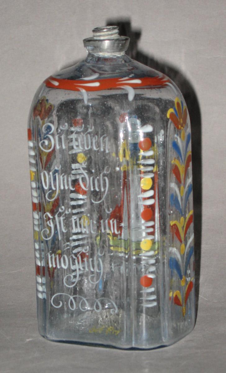 1994.0062 Glass bottle