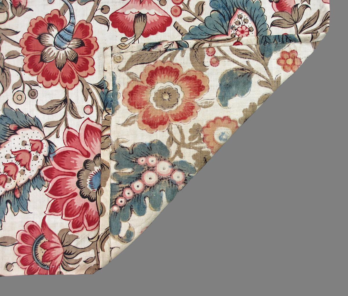 1958.0112.001 textile, printed folded corner