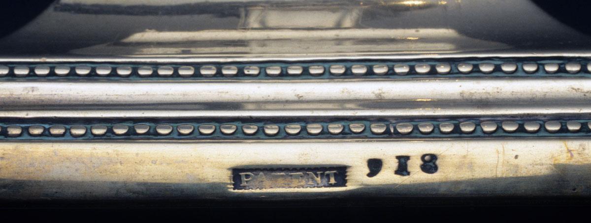 1994.0080.001 Candlestick detail