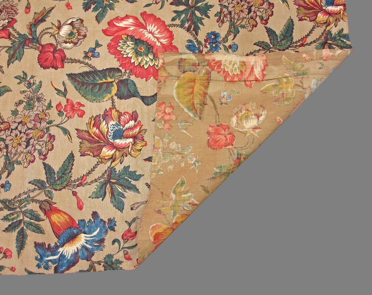 1958.0112.003.001 textile, printed folded corner