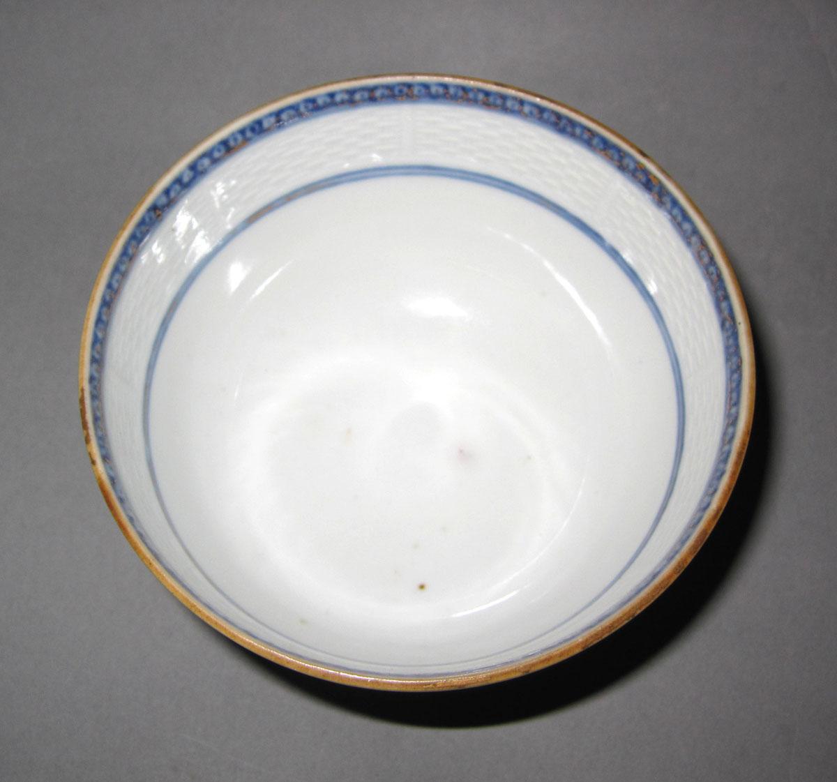 1994.0093.001 A Porcelain teabowl top