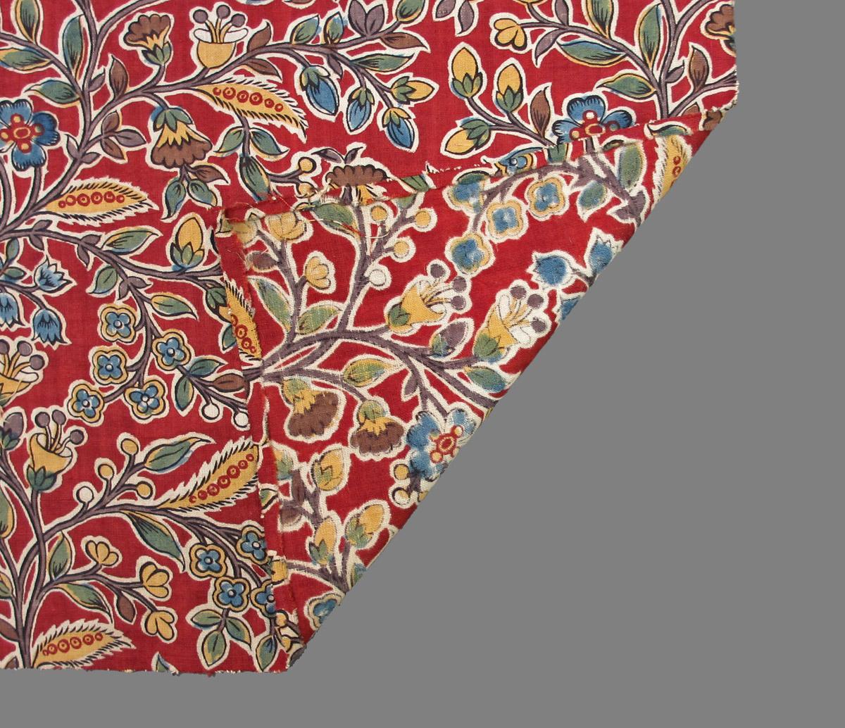 1958.0112.004.001 textile, printed folded corner
