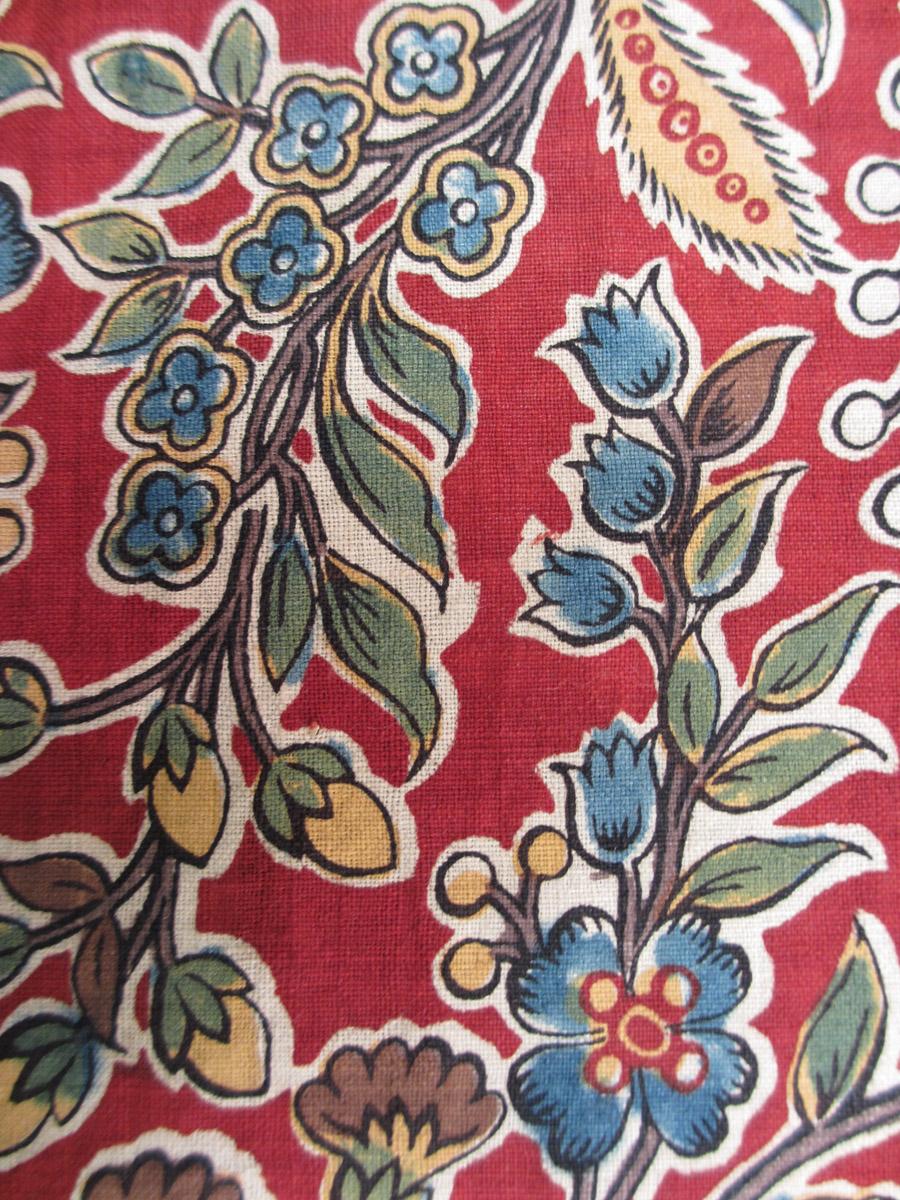 1958.0112.004.001 textile, printed detail