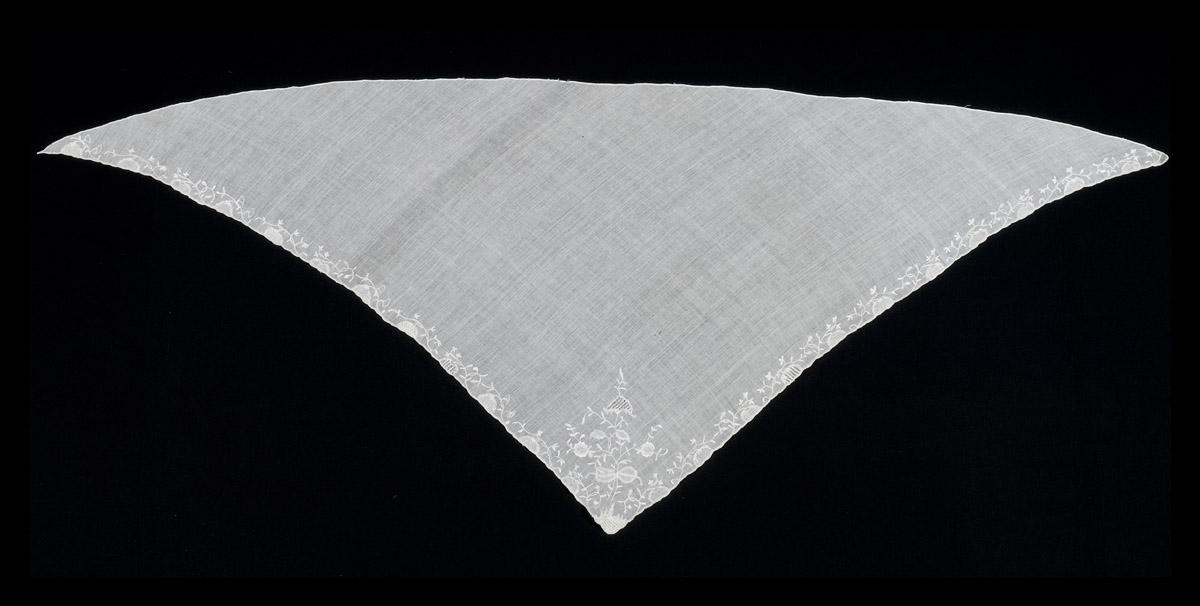 1994.0100 Fichu, Neckerchief