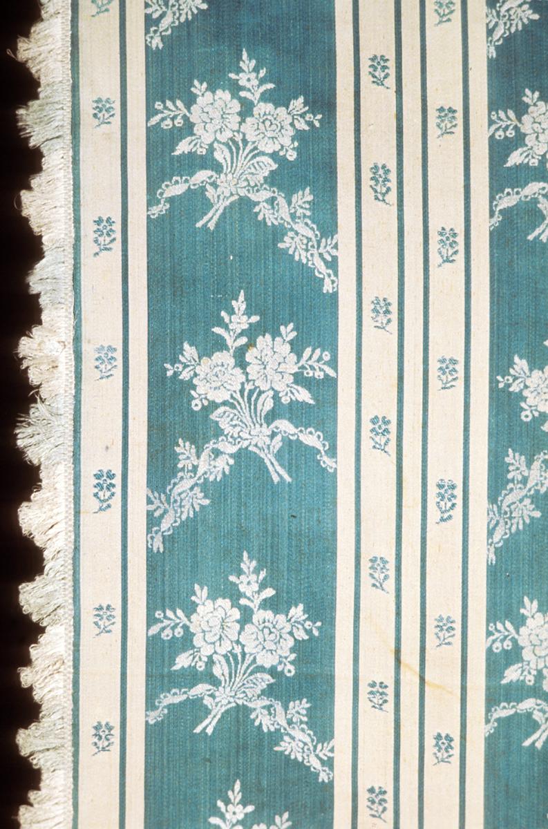 1952.0346.001 Bed Hanging, Detail