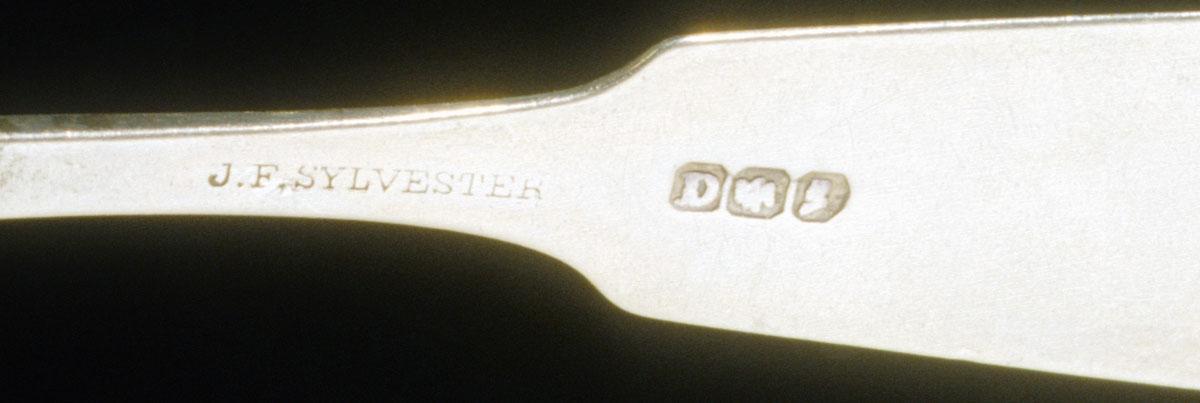 1994.0104 Spoon, Teaspoon, detail 1