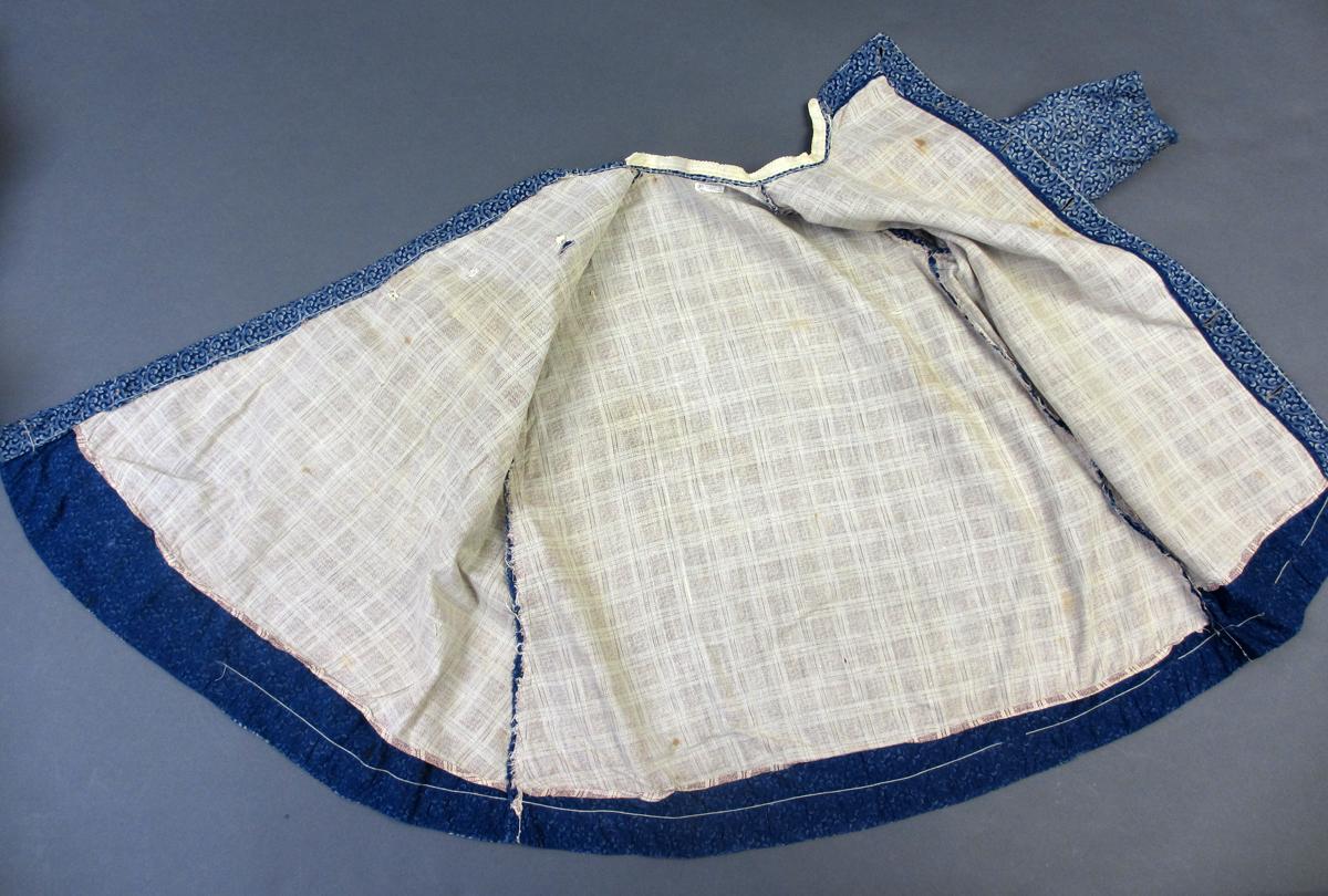 1994.0107.003 Dress, Interior