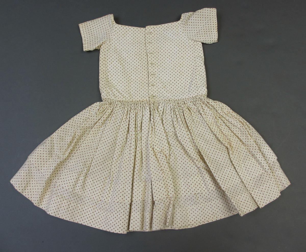 1994.0107.005 Dress, Back