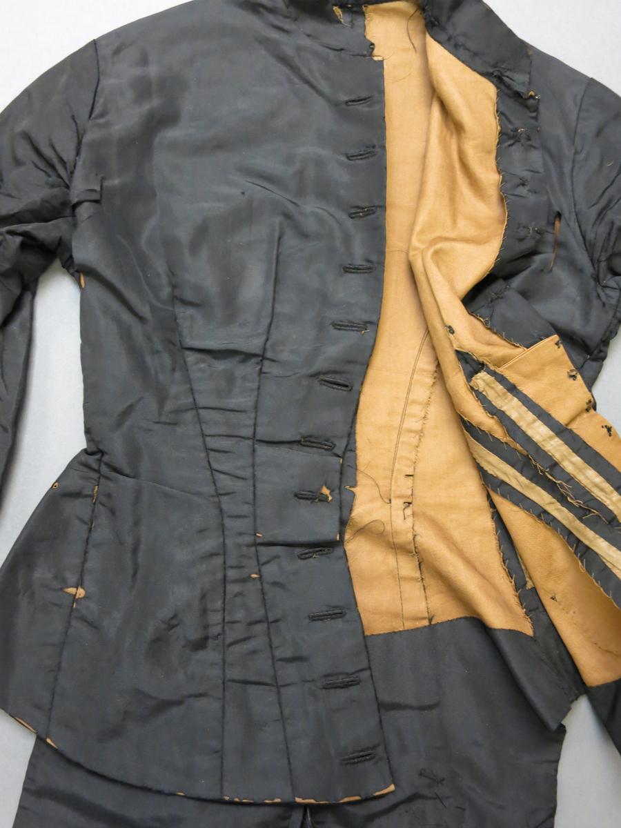 1994.0107.014 Bodice, Detail