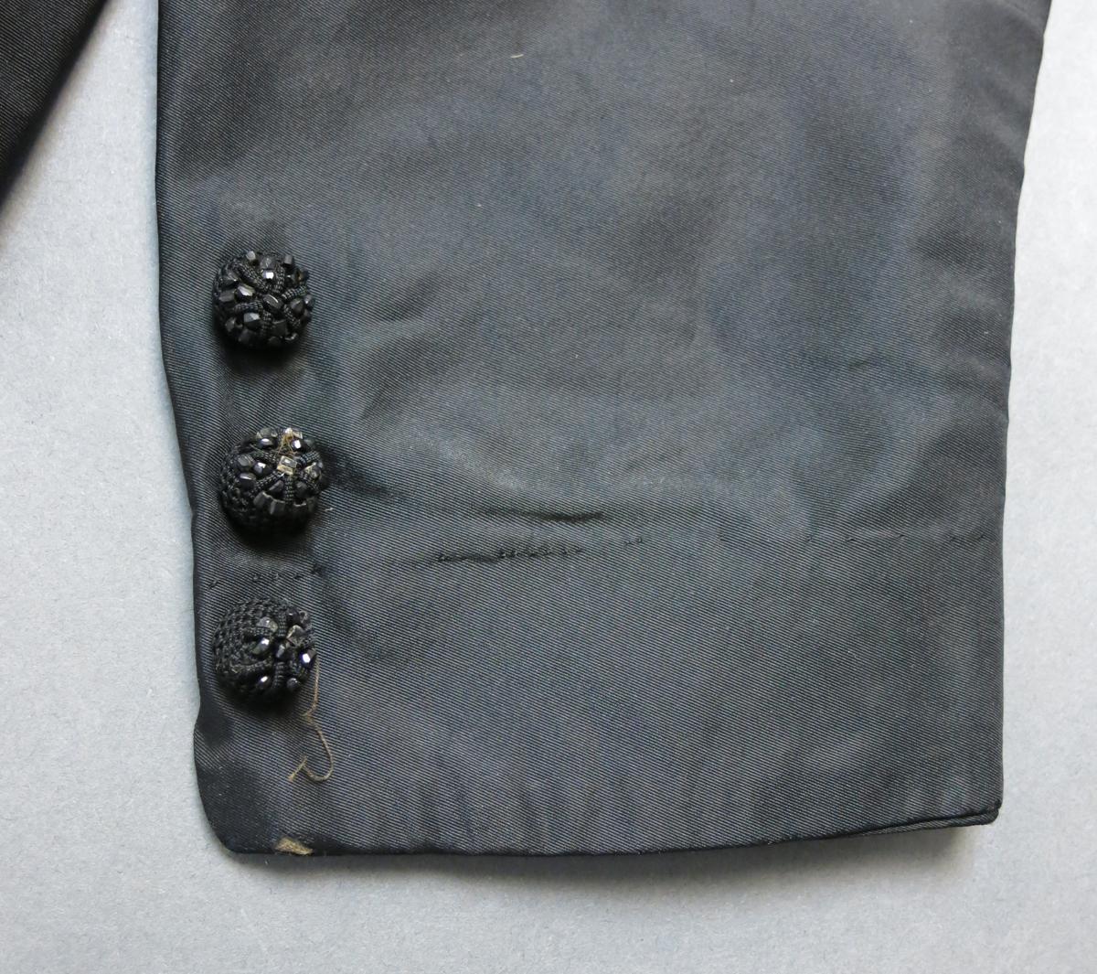 1994.0107.014 Bodice, Cuff
