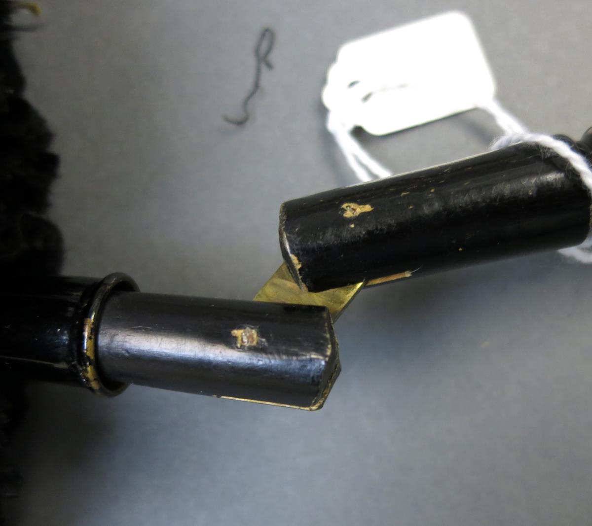1994.0107.016 Parasol, Hinge