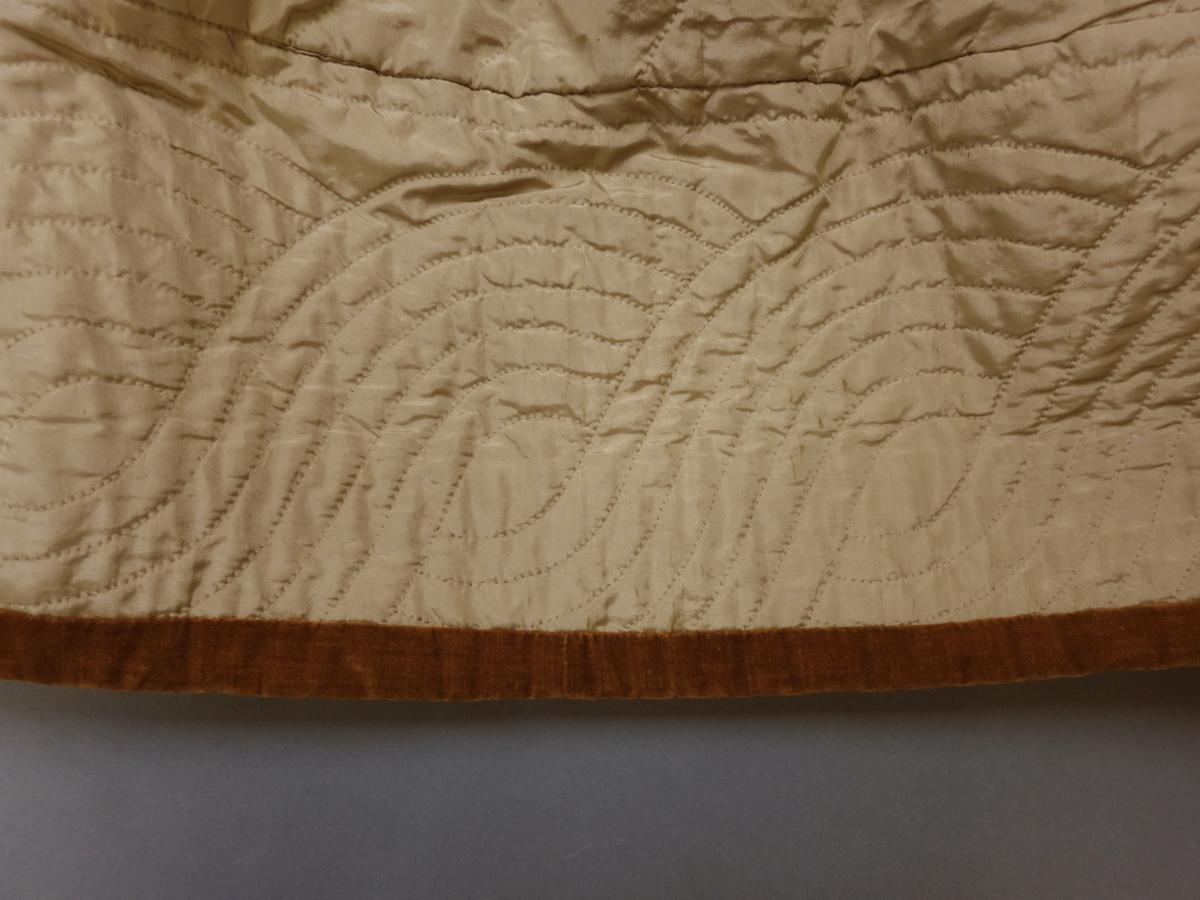 1994.0107.017 Petticoat, Quilting