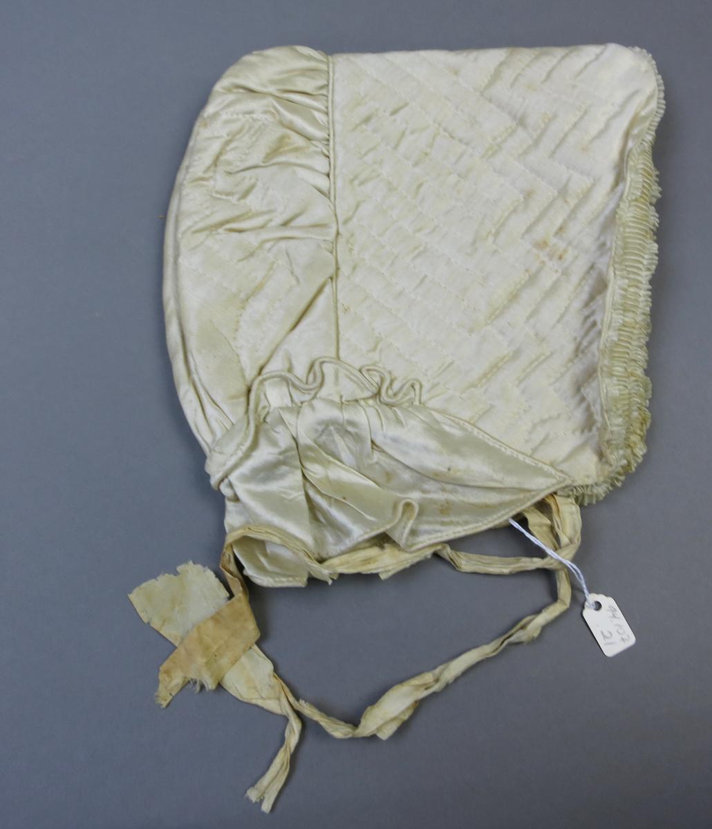 1994.0107.021 Bonnet, View 1