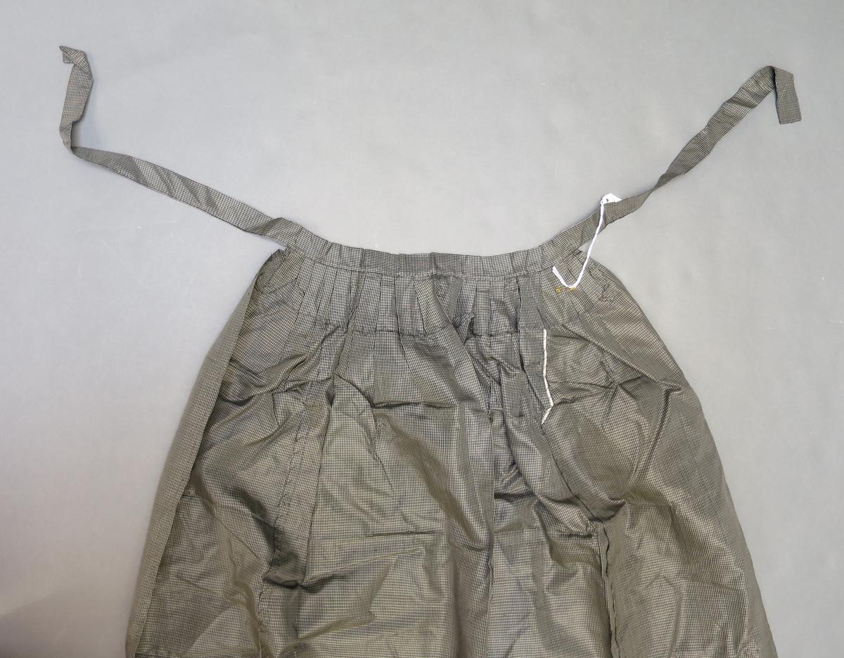 1994.0107.022 Apron, Ties