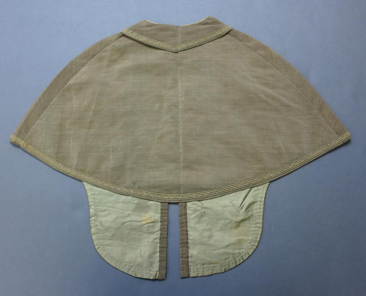 1994.0107.023 Coat, Back