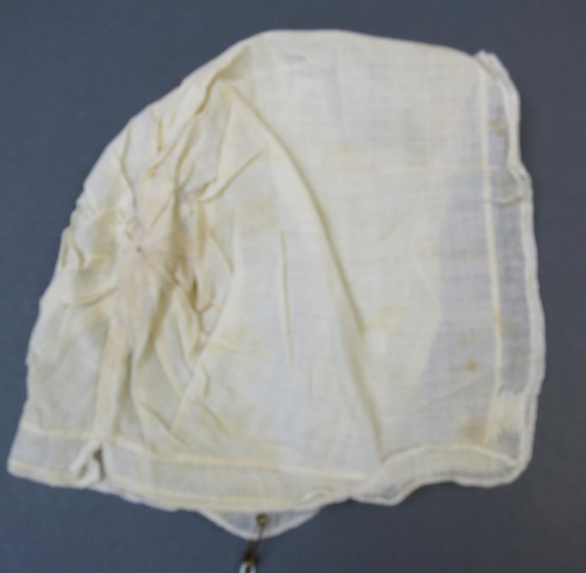 1994.0107.034 Bonnet, Front