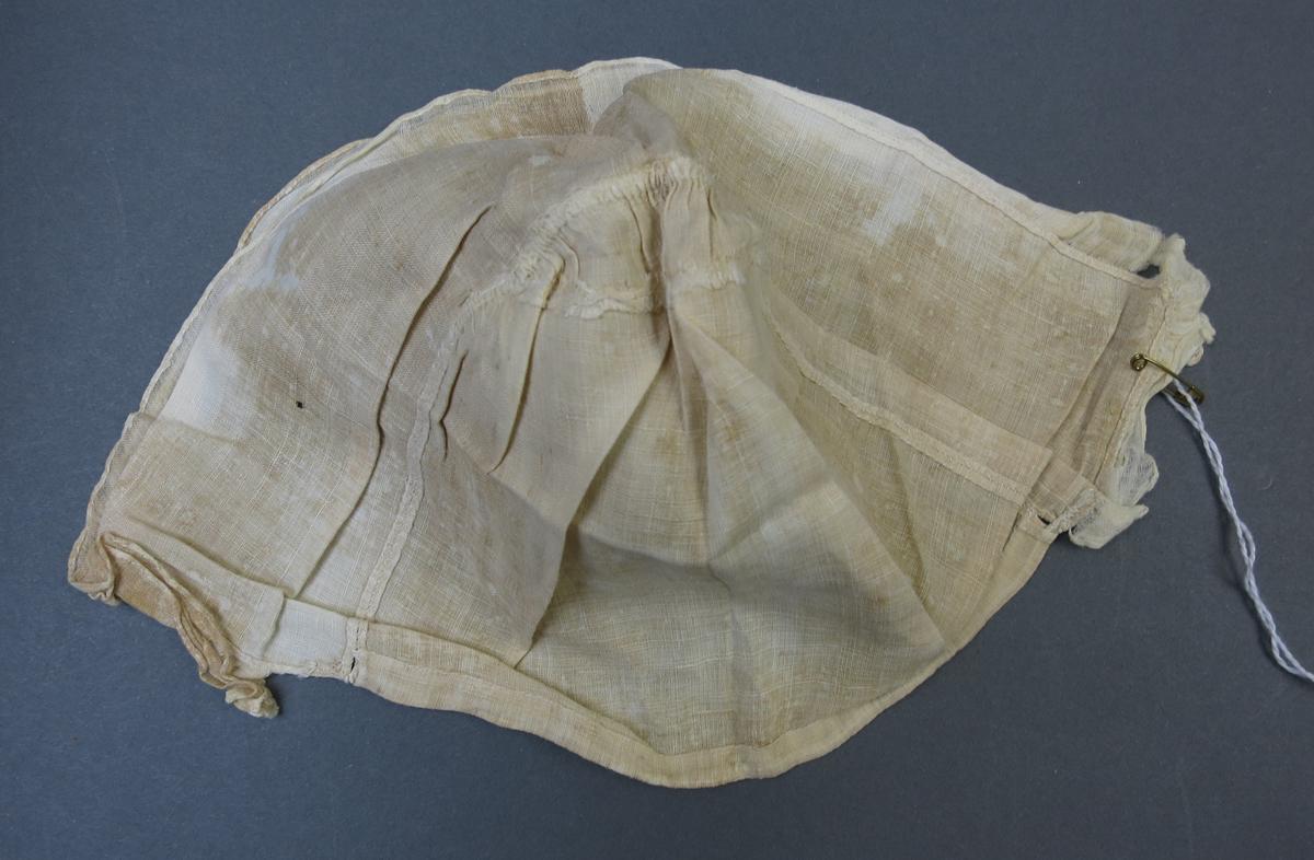 1994.0107.035 Bonnet, Detail