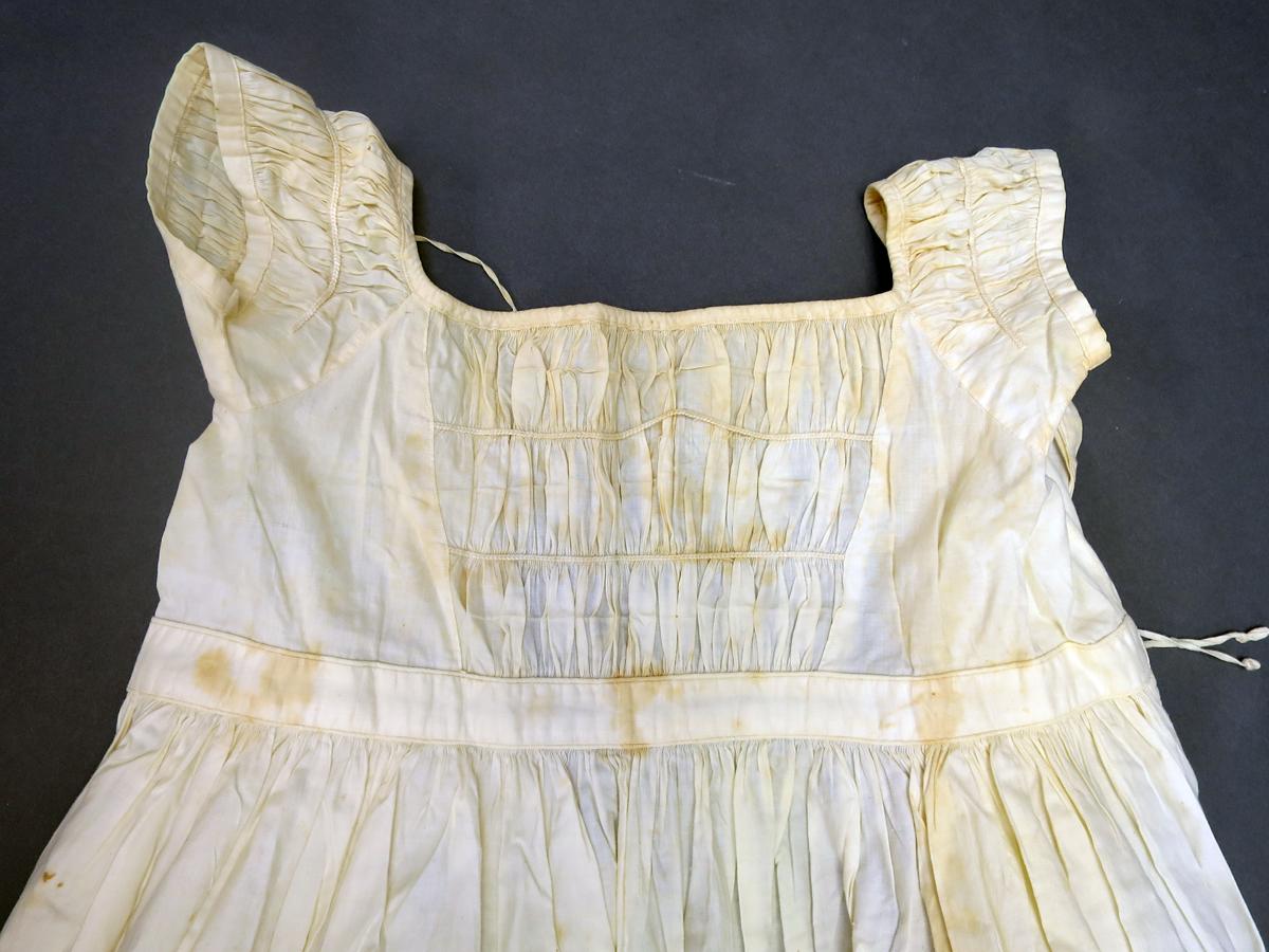 1994.0107.039 Dress, Bodice
