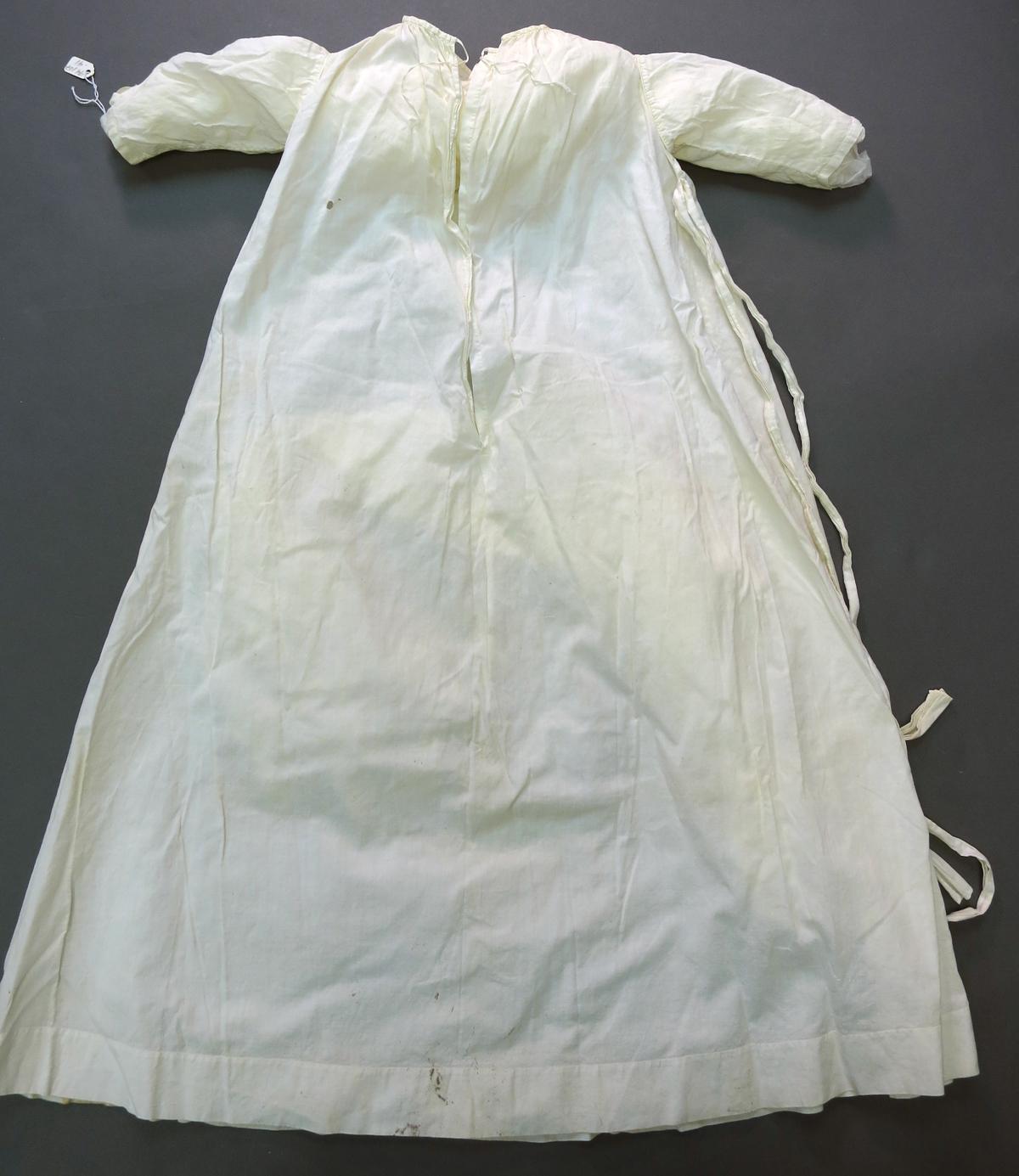 1994.0107.041 Dress, Back