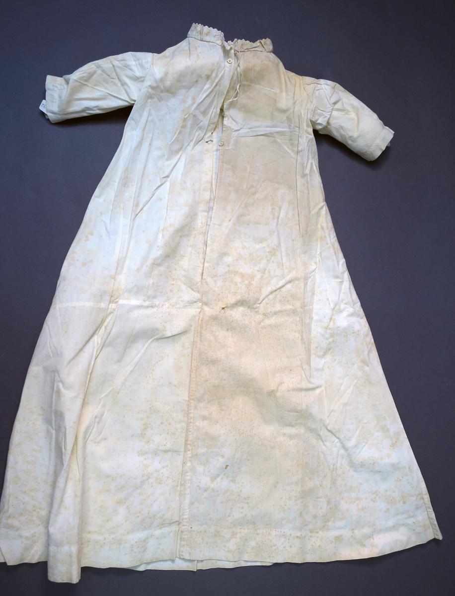 1994.0107.042 Dress, back