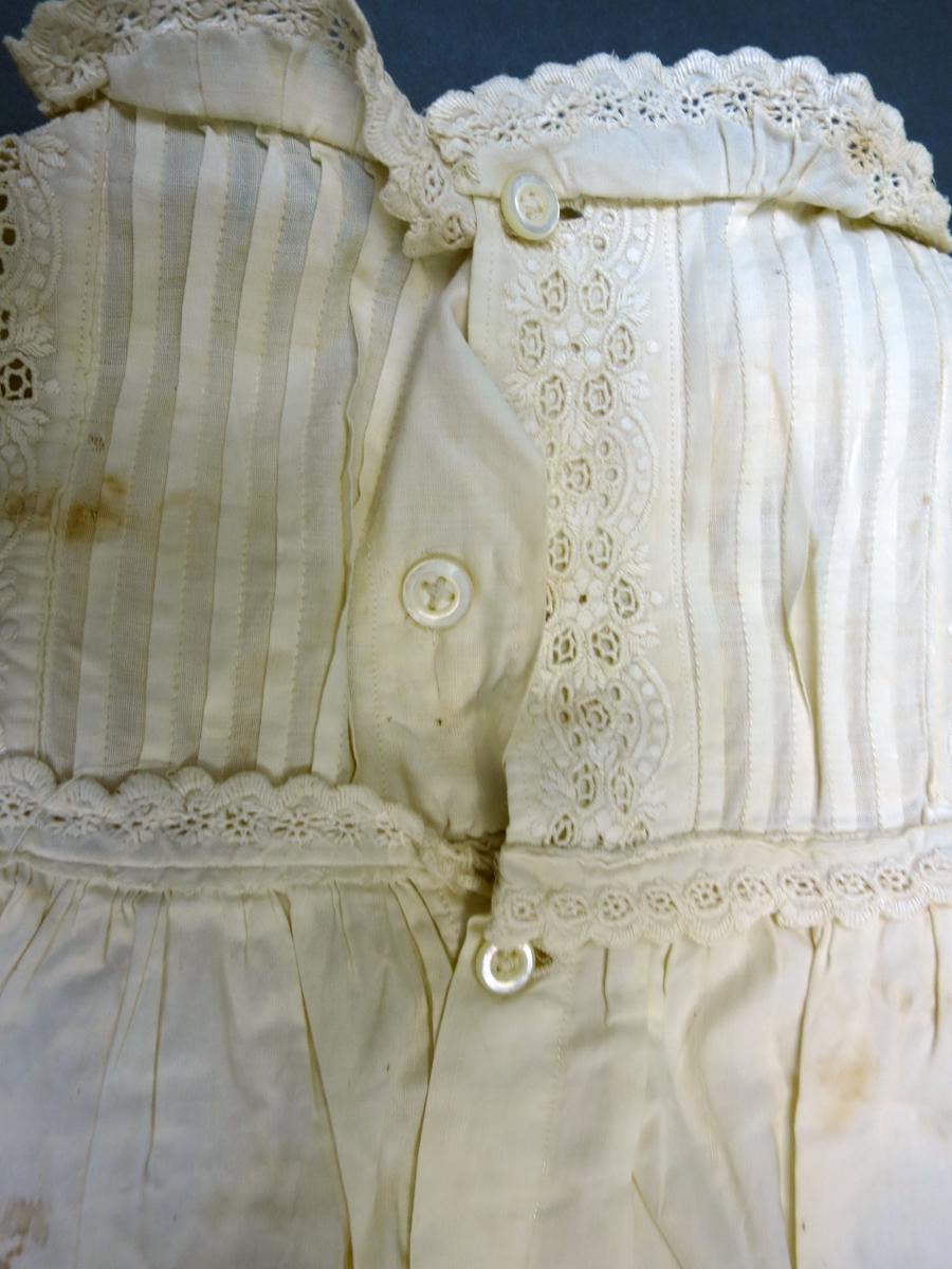 1994.0107.042 Dress,Buttons