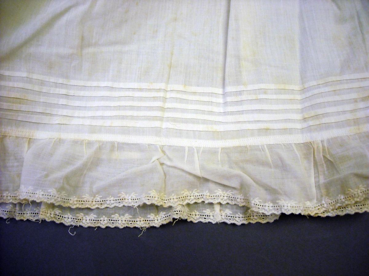 1994.0107.049 Petticoat, Detail