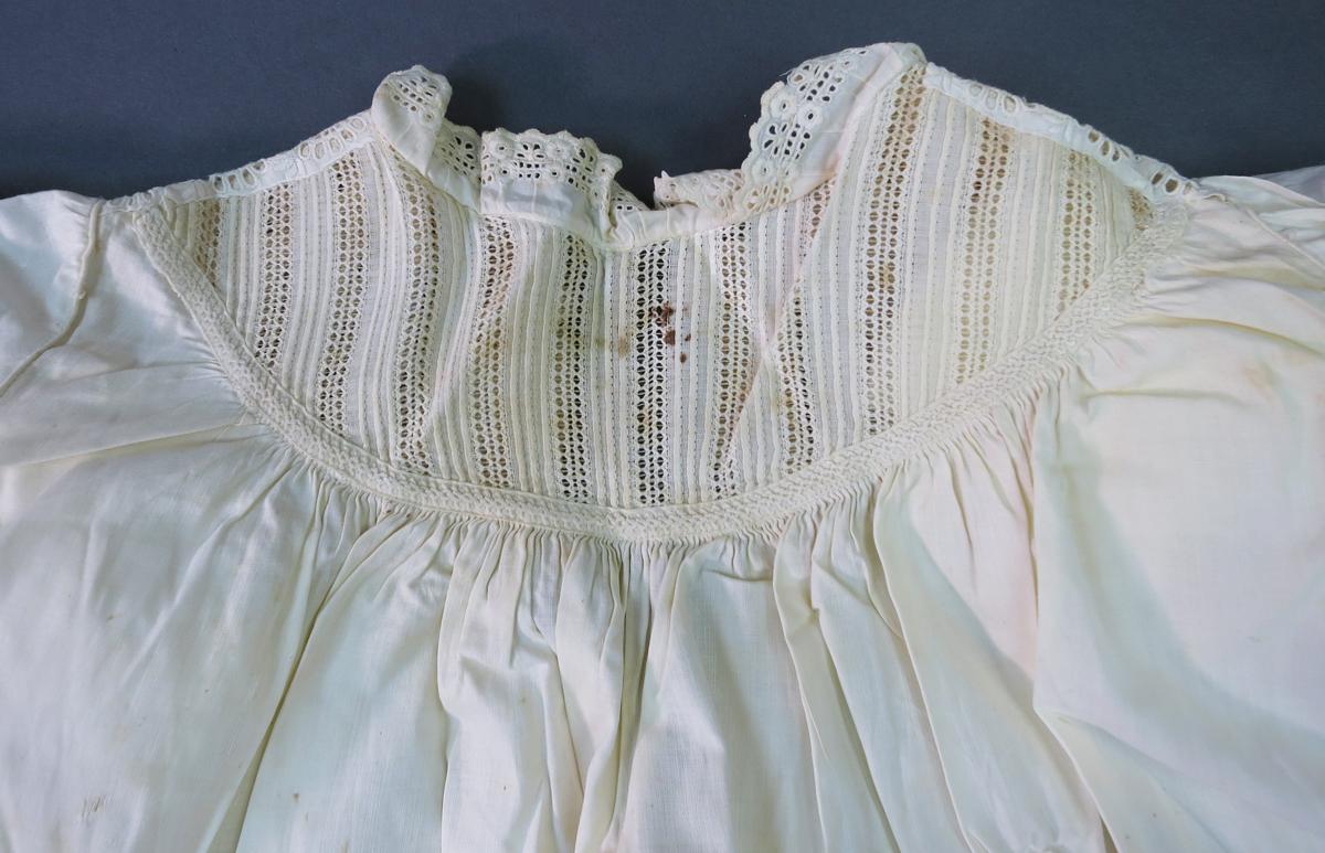 1994.0107.053 Dress, Detail
