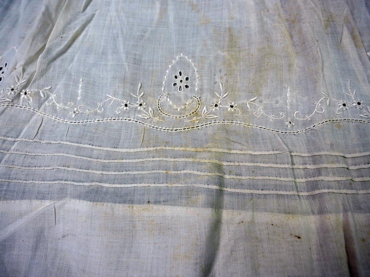 1994.0107.054 Dress, Detail