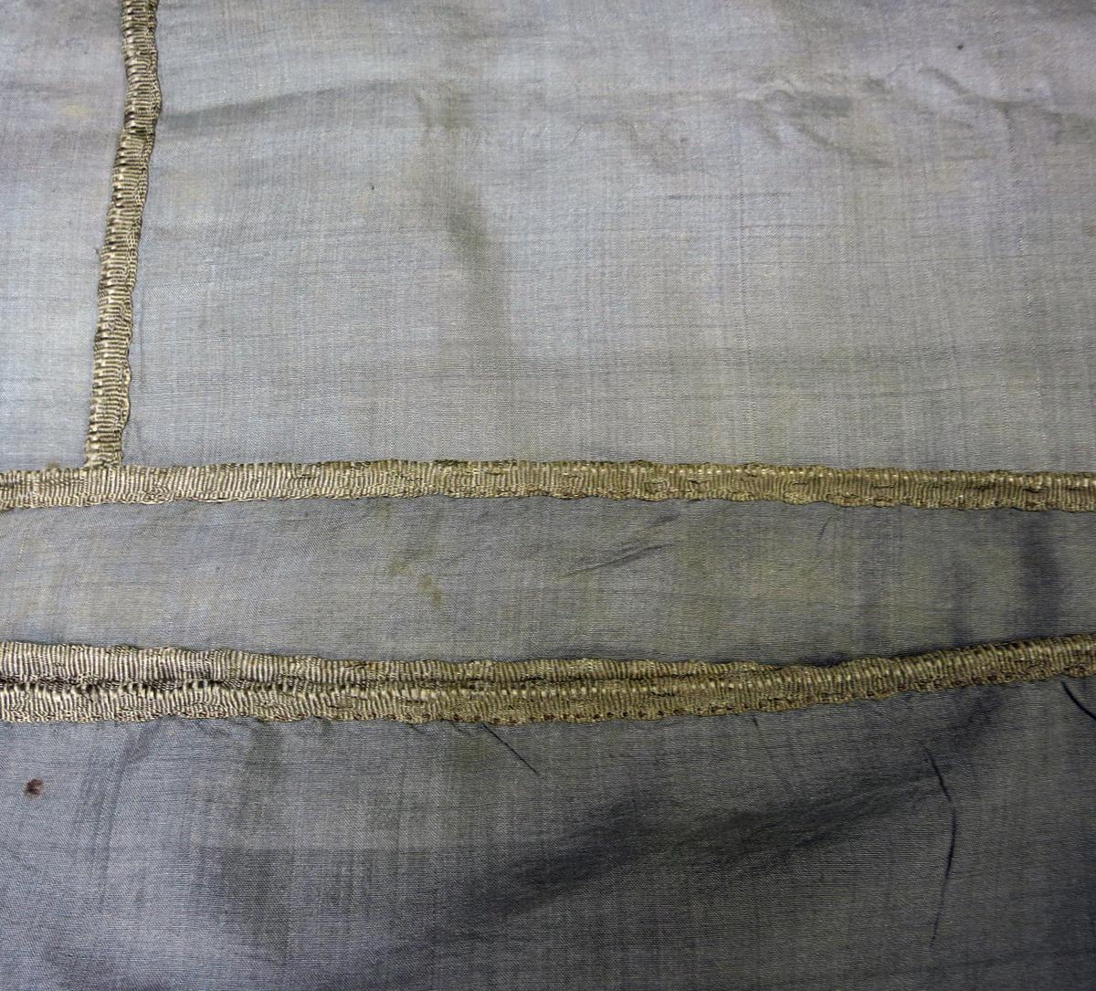 1994.0107.076 Shawl, Detail 2