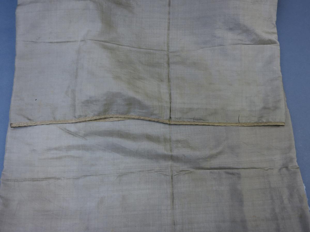 1994.0107.076 Shawl, Alt