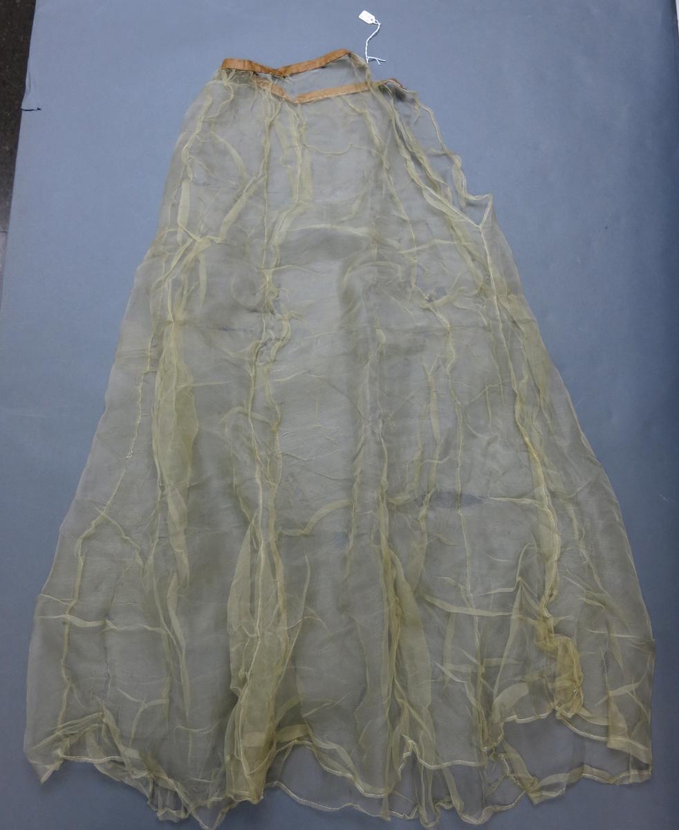1994.0107.088.002 Petticoat, View 1