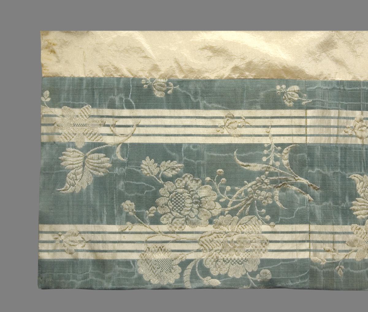 1952.0346.001 F Bed Hanging, Valance, Edge Detail