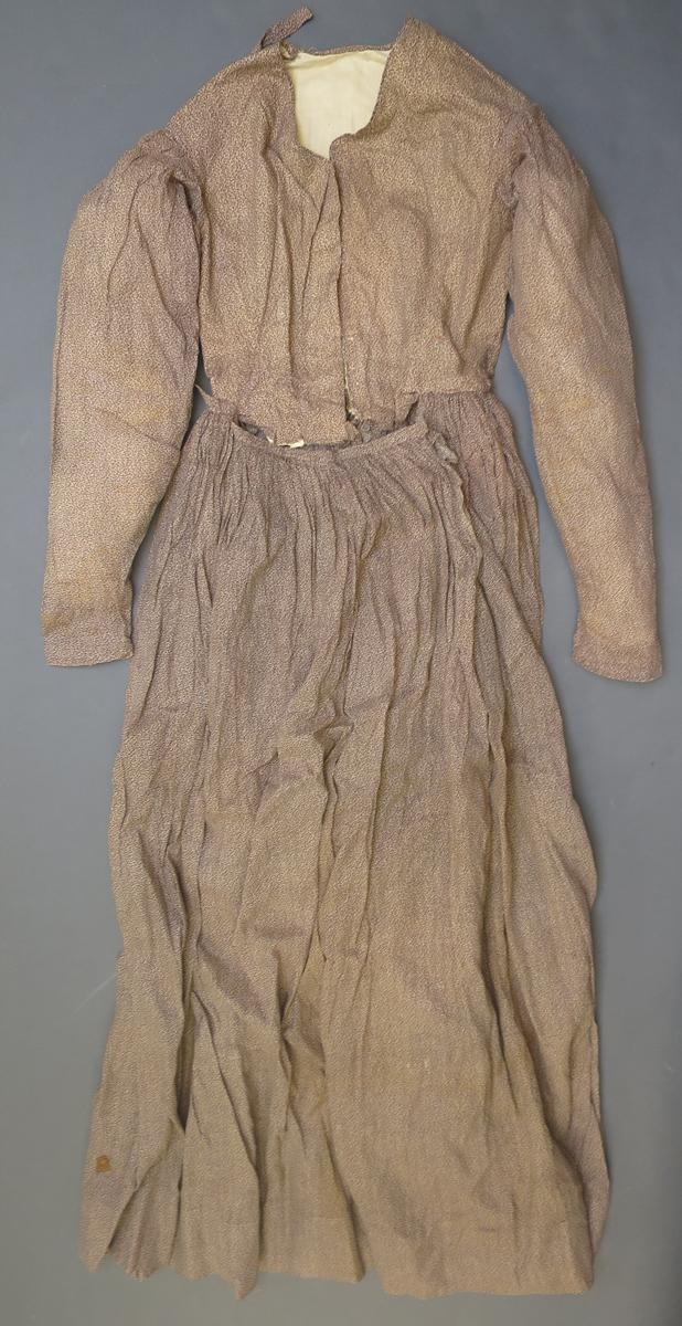 1994.0107.090 Dress, Full