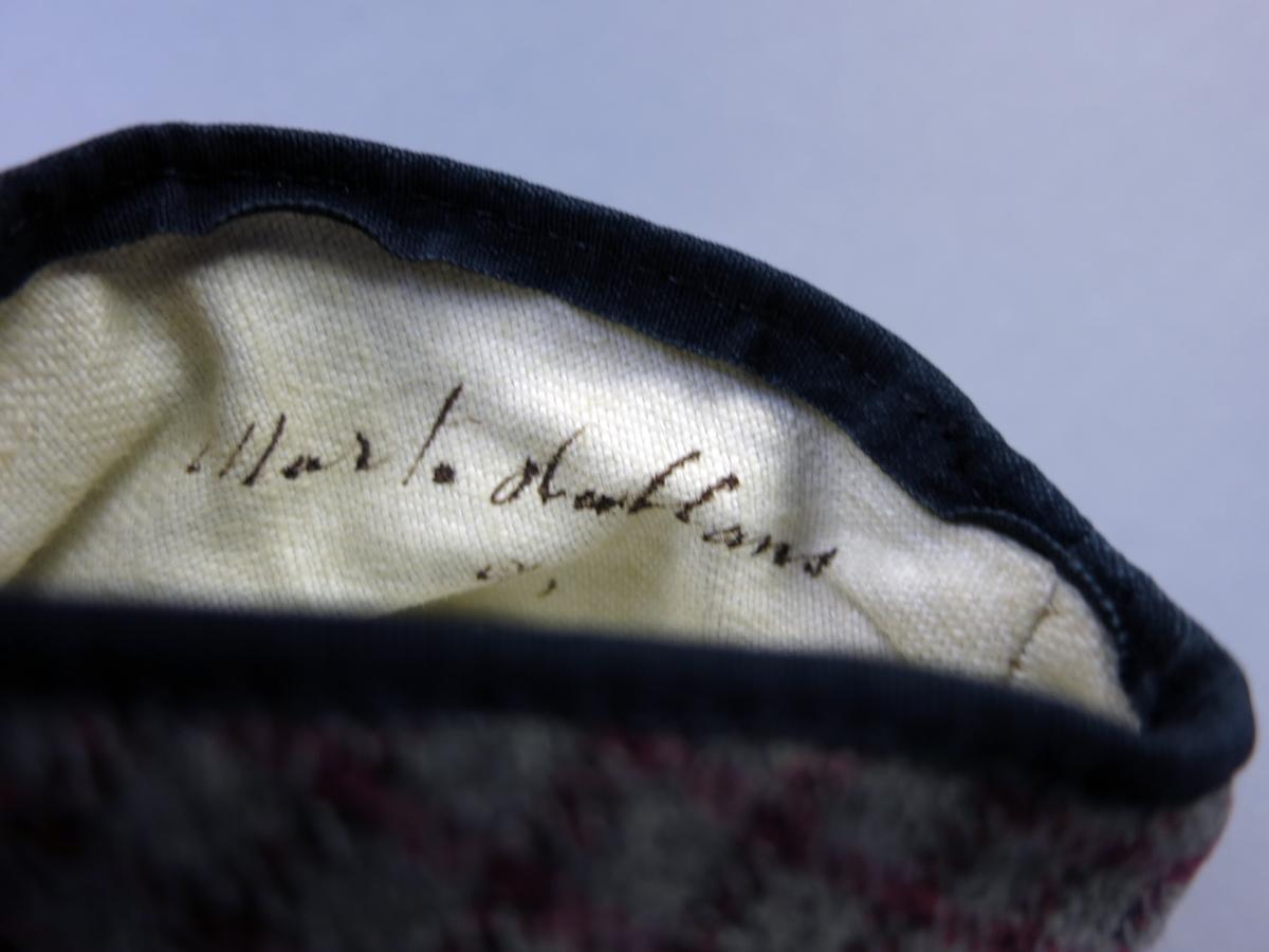 1994.0107.096 A Shoe, Mark