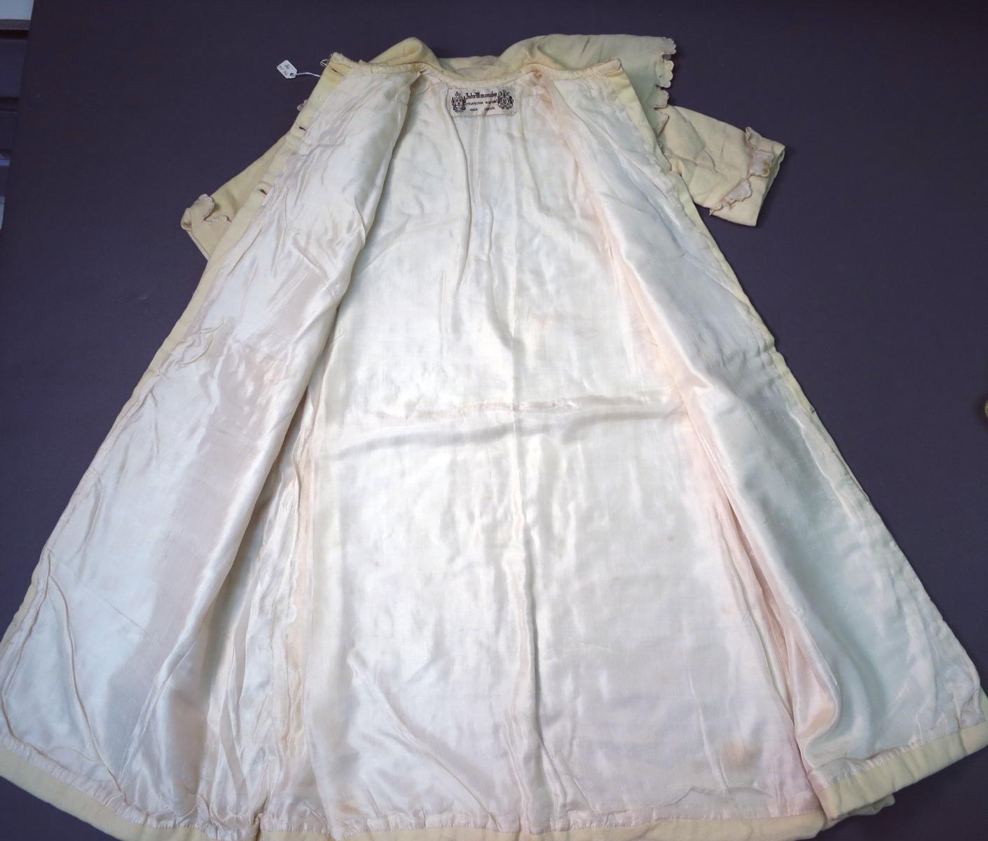 1994.0107.098 Coat, Lining