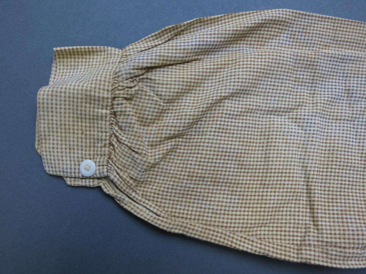 1994.0107.100 Shirt, Cuff