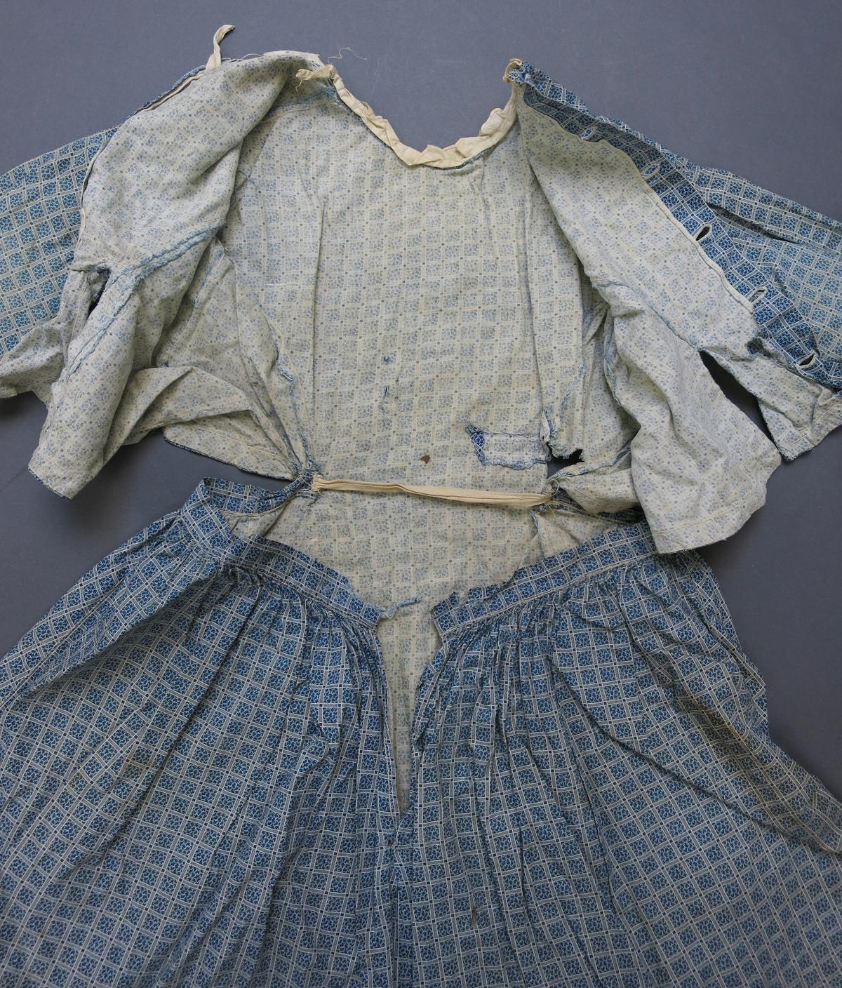 1994.0107.101 Dress, Interior