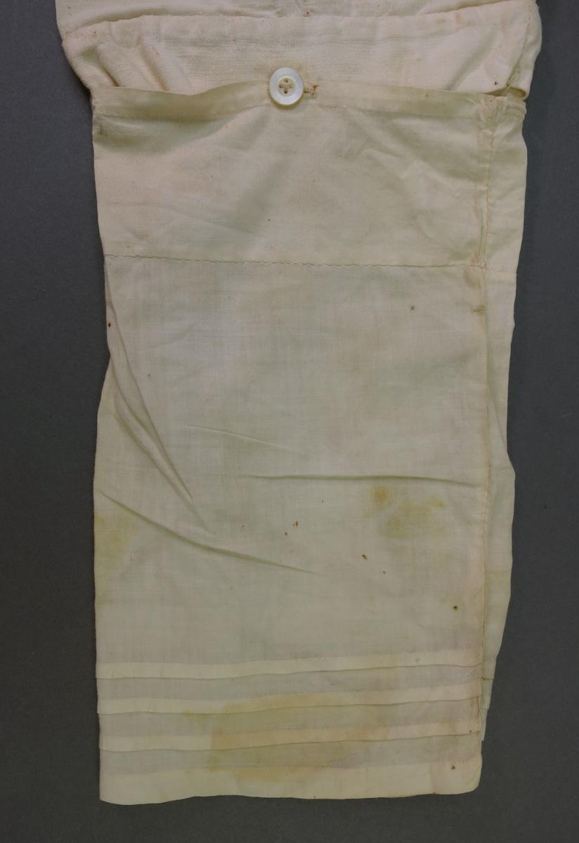 1994.0107.110 Undergarment, Cuff
