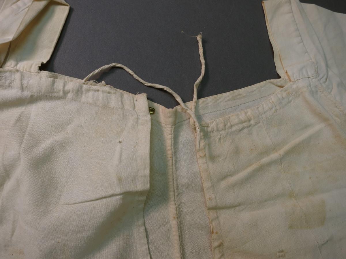 1994.0107.110 Undergarment, Drawstring