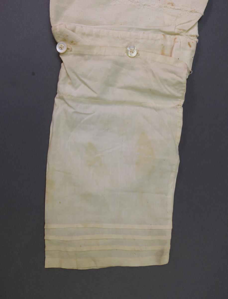 1994.0107.110 Undergarment, Leg