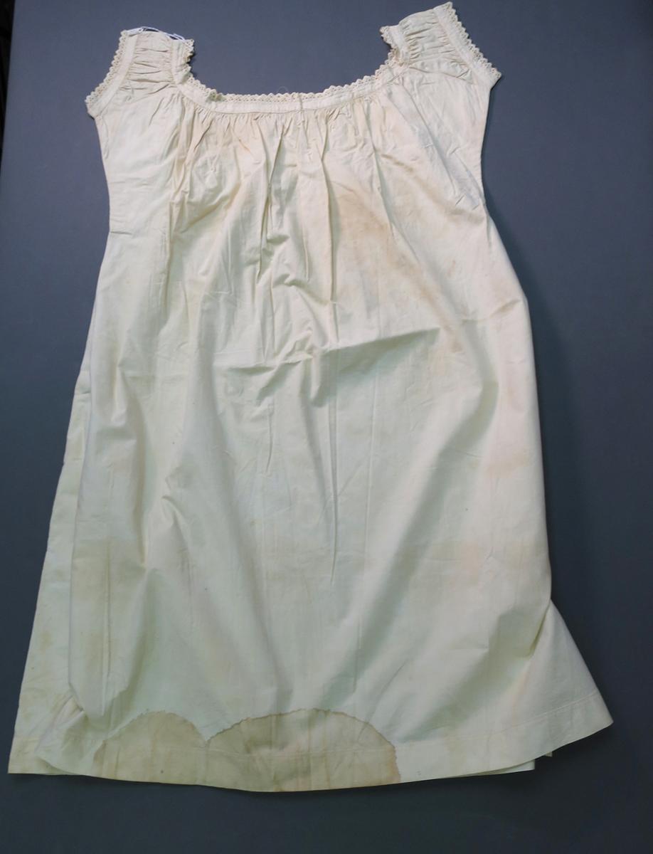 1994.0107.116 Shift or nightgown, View 1