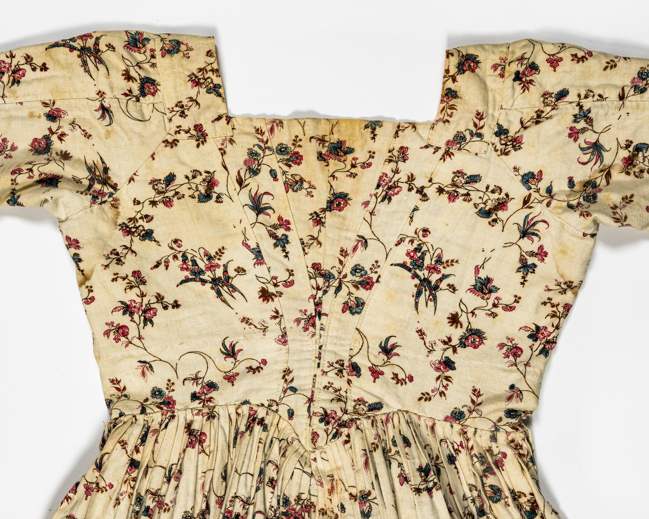 1994.0108 Dress, detail 3