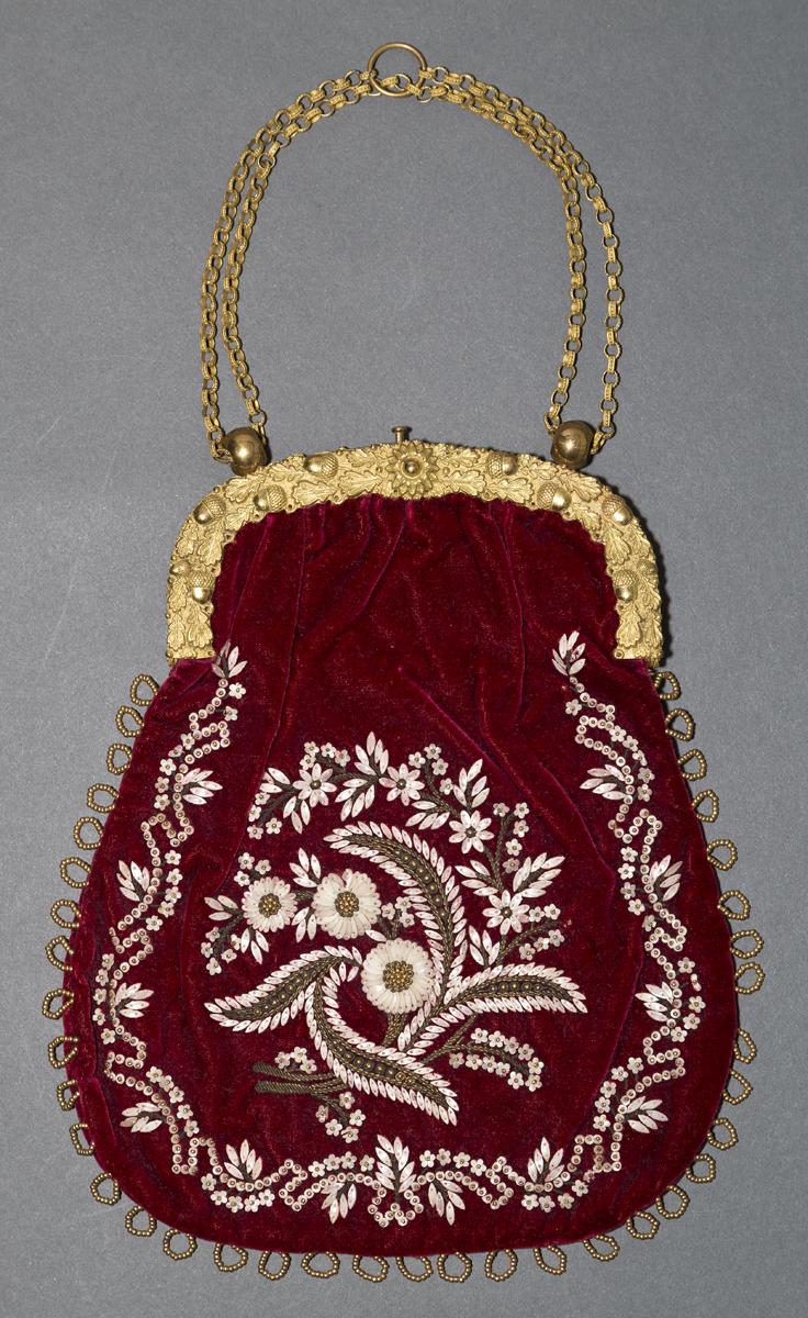 1994.0119 Purse