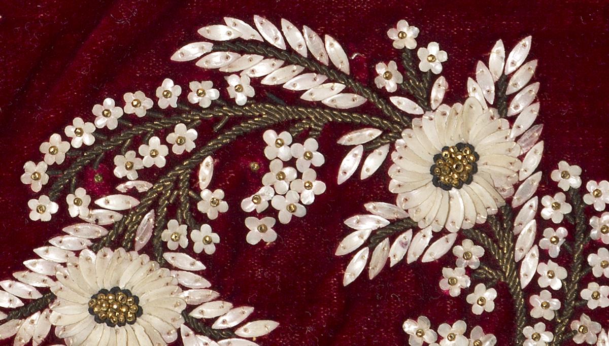 1994.0119 Purse, View 2 Detail 2