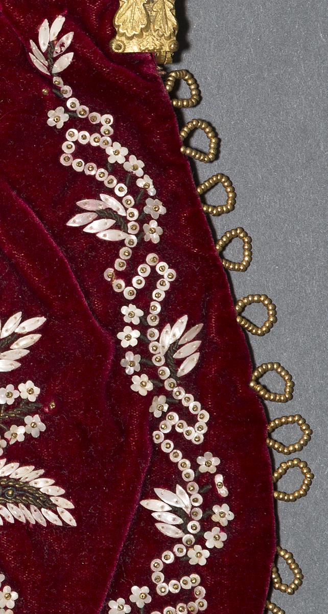 1994.0119 Purse, Detail 3