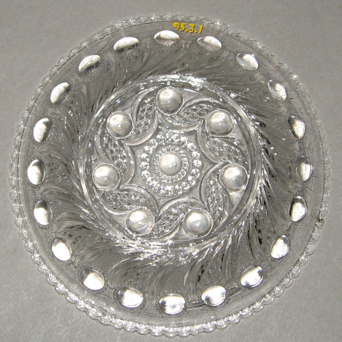 1995.0003.001 Pressed glass dish (underside)